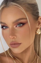 Проститутка Анютка